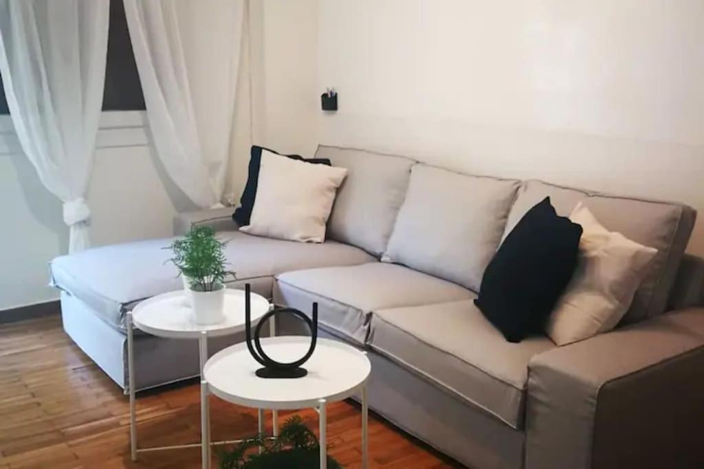 Apartment With Private Patio Атина Екстериор снимка